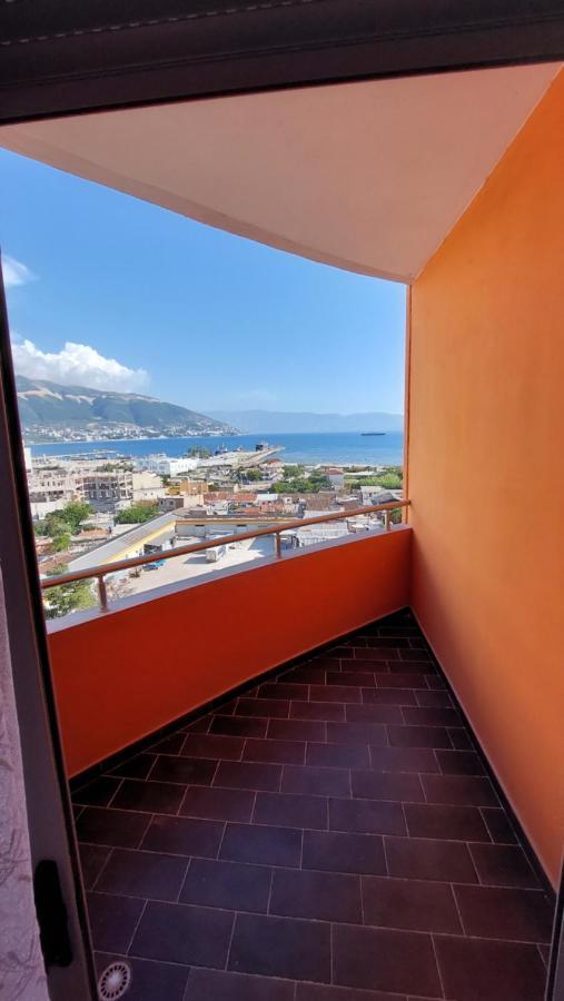Sweetview 2-Bedroom Apartment With 3 Balcony Seaview Vlorë Buitenkant foto