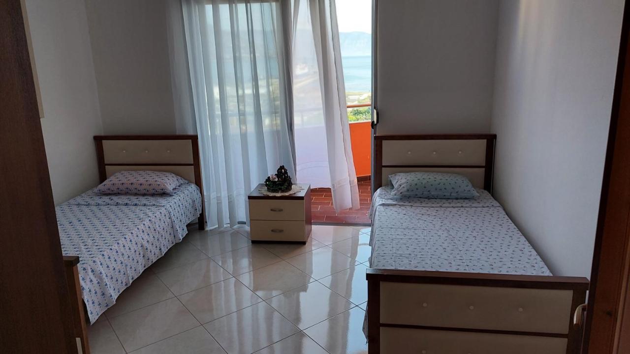 Sweetview 2-Bedroom Apartment With 3 Balcony Seaview Vlorë Buitenkant foto